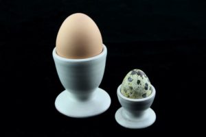 Eierbecher weiß